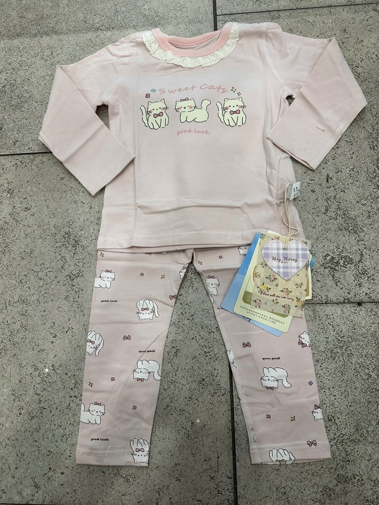 Bộ ngủ chính hãng phối bèo in mèo cute cho bé gái