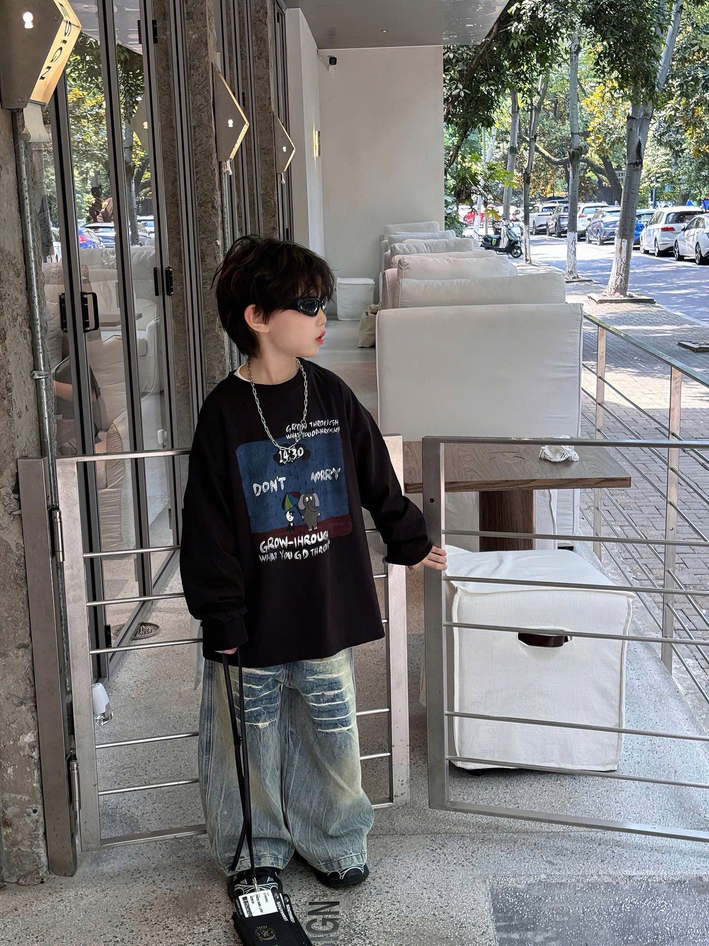 Quần jeans suông siêu ngầu cho bé trai