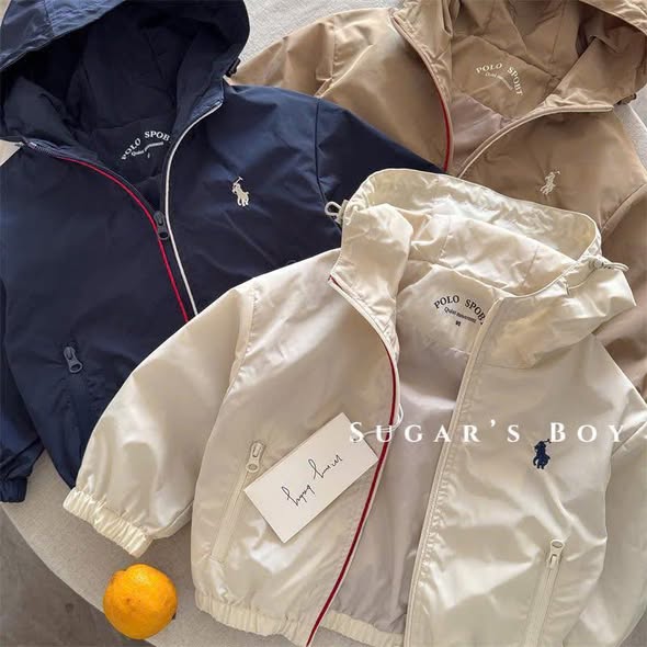 Áo khoác gió thêu ngựa basic cho bé trai