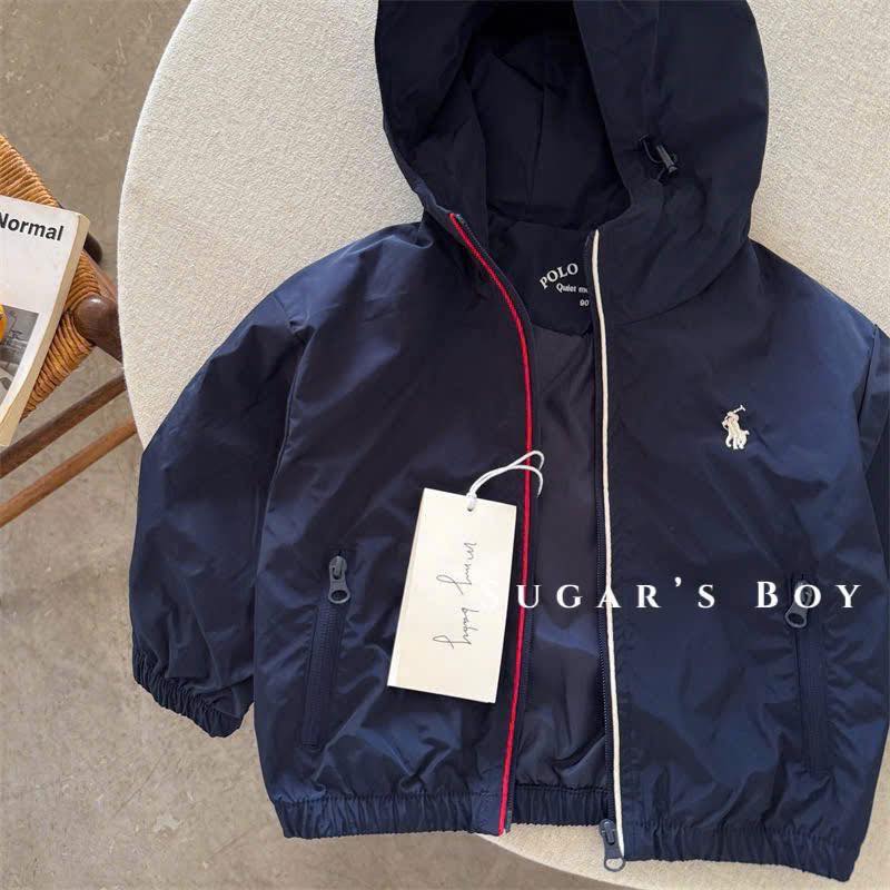 Áo khoác gió thêu ngựa basic cho bé trai