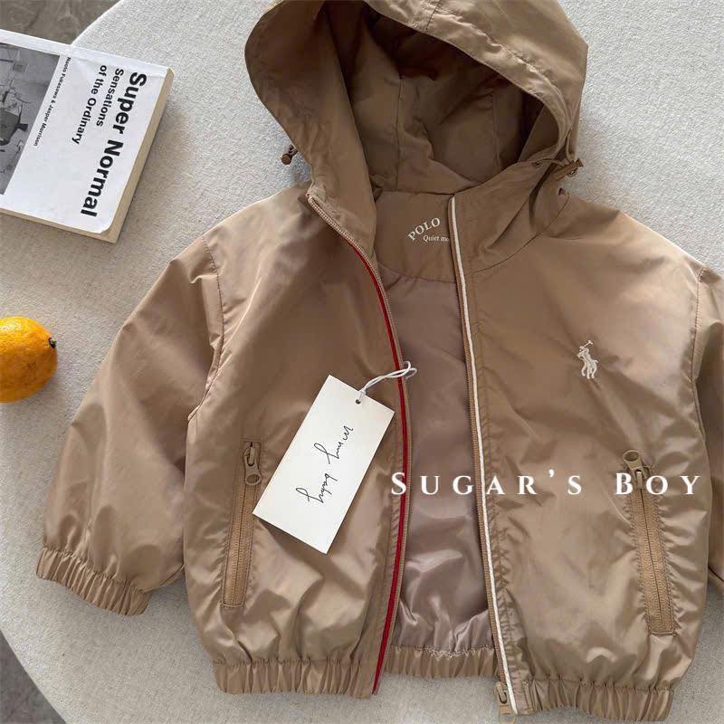 Áo khoác gió thêu ngựa basic cho bé trai