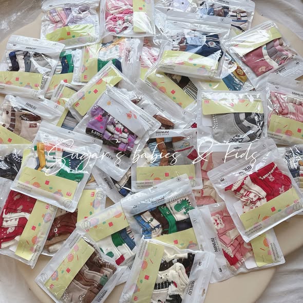 Tất 5 đôi chống trượt nhiều họa tiết cho bé trai/bé gái