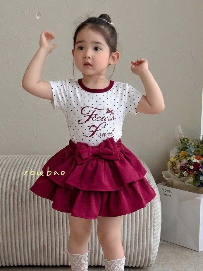 Set áo chấm bi in chữ phối chân váy đỏ cho bé gái