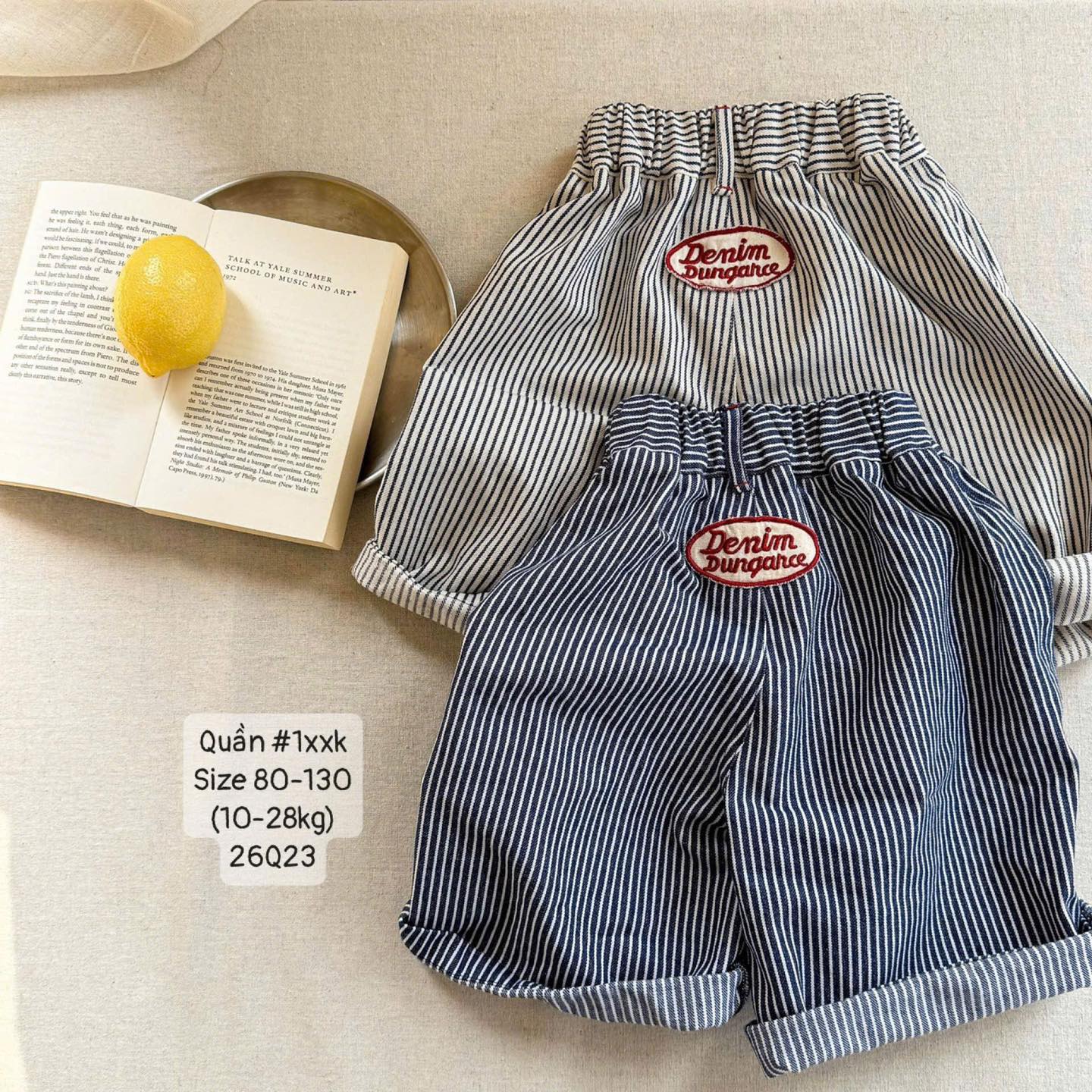Quần ngố kẻ sọc túi vá chấm bi cho bé gái