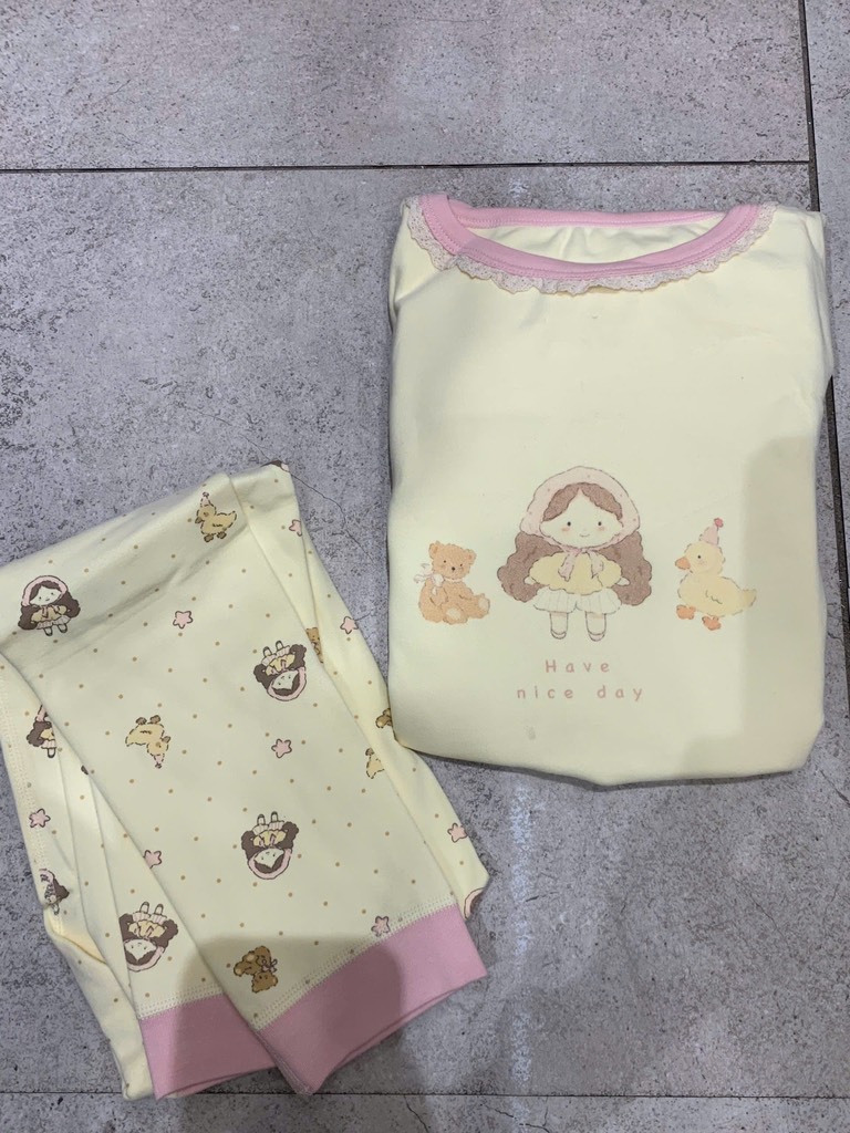 Bộ ngủ vịt đáng yêu cho bé gái