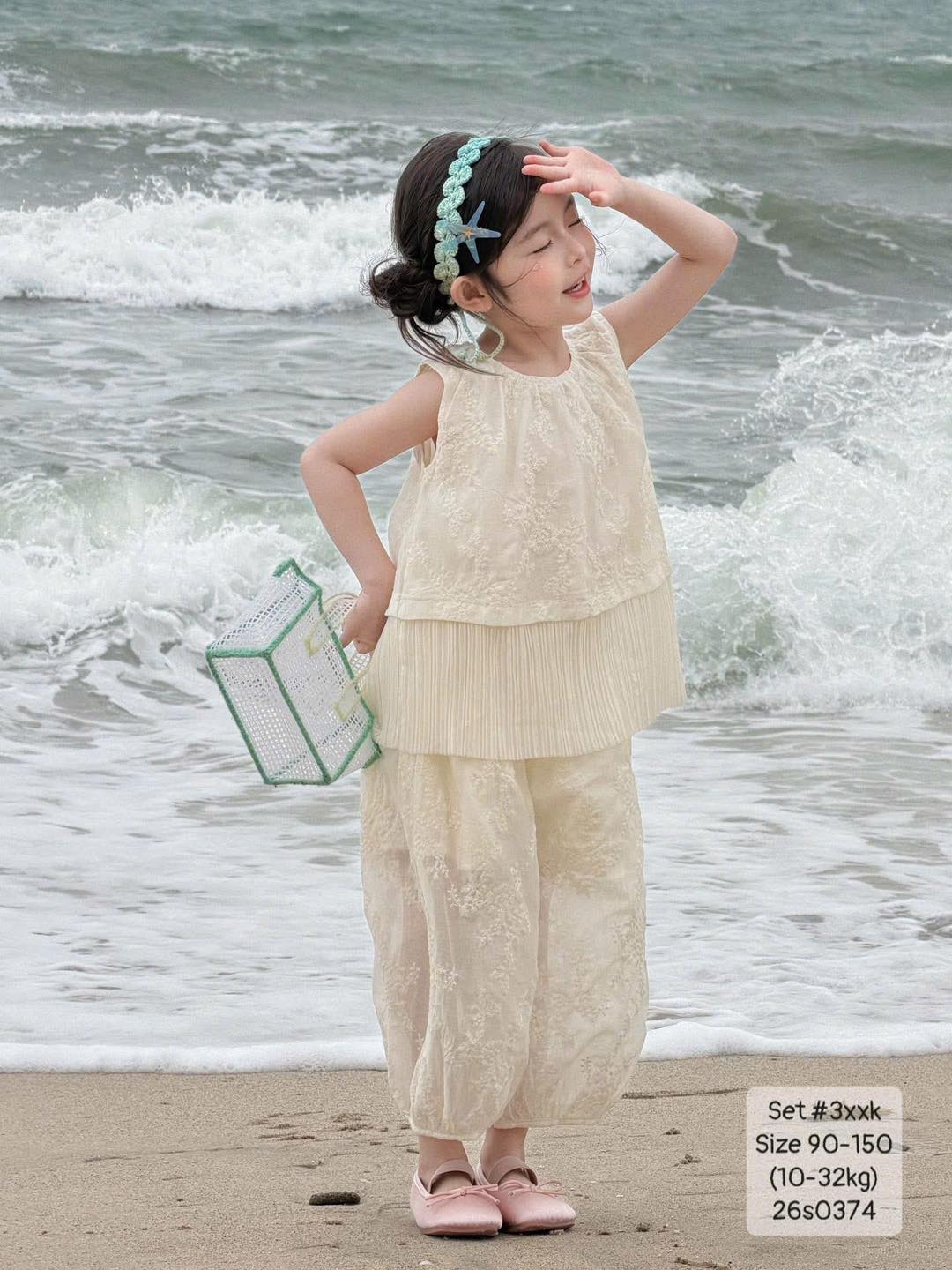 Set áo sát nách bèo dập hoa mix quần bo siêu xinh cho bé gái