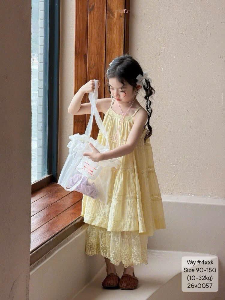 Váy lai ren cổ yếm siêu xinh cho bé gái
