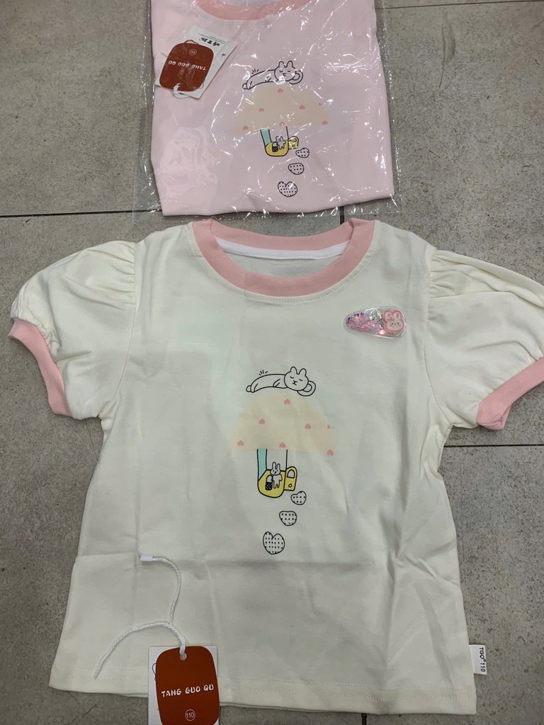 Áo mèo tặng kẹp đáng yêu cho bé gái