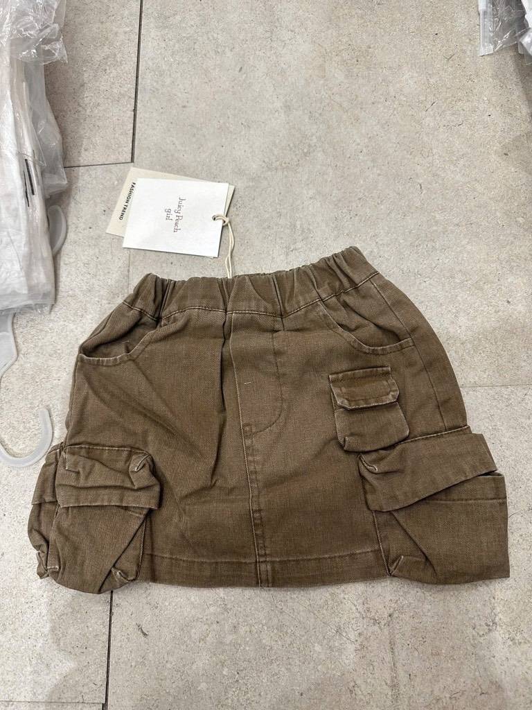 Chân váy jeans nâu cá tính