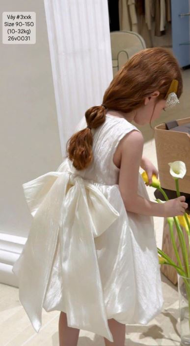 Váy bí sát nách trơn vải nhún siêu xinh cho bé gái