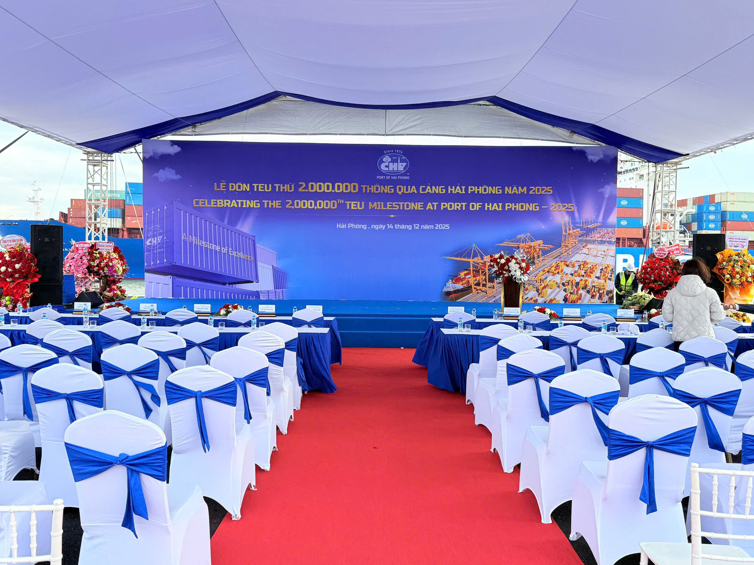 CẢNG HẢI PHÒNG ĐÓN TEU THỨ 2 TRIỆU THÔNG QUA TRONG NĂM – DẤU MỐC LỊCH SỬ TRONG HÀNH TRÌNH 150 NĂM PHÁT TRIỂN