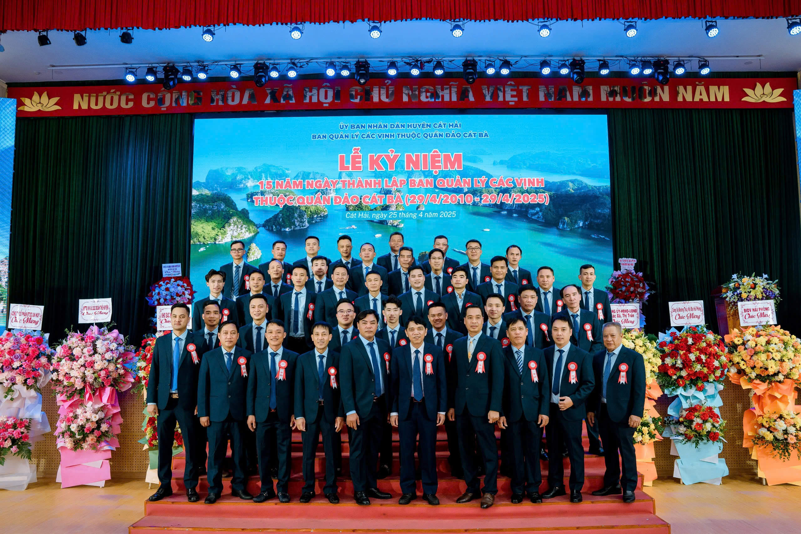 Lễ kỷ niệm 15 năm ngày thành lập ban quản lý các vịnh thuộc quần đảo Cát Bà