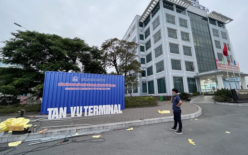 Backdrop check-in Lễ đón TEU thứ 1 triệu tại Cảng Tân Vũ Terminal