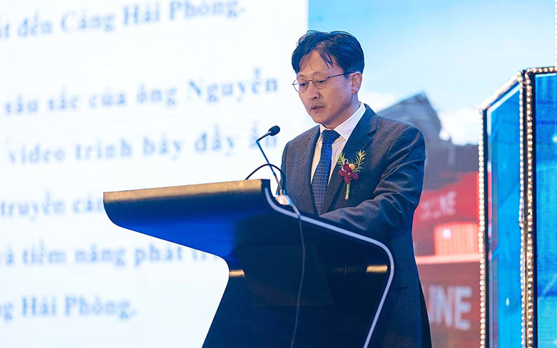 Ông Kil Hong Soo CEO CK Line phát biểu tại Hội nghị Khách hàng Cảng Hải Phòng năm 2025
