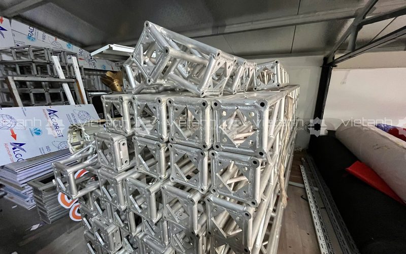 Chi tiết cấu trúc và mối nối của khung Truss 200 sẵn kho tại Hải Phòng