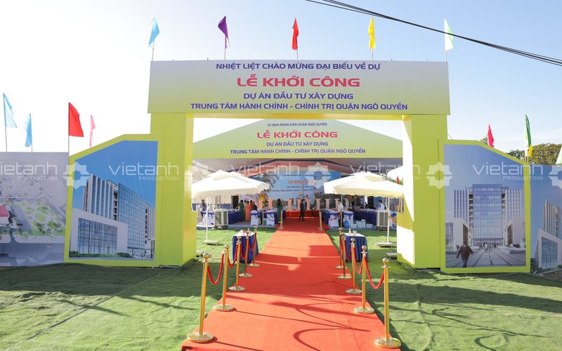 Cổng chào Lễ khởi công Trung tâm Hành chính - Chính trị quận Ngô Quyền
