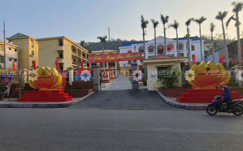 Cụm tiểu cảnh chào mừng trong không gian đô thị Cát Bà