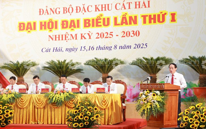 Hình ảnh tại Đại hội đại biểu Đảng bộ Đặc khu Cát Hải lần thứ nhất tại Hải Phòng