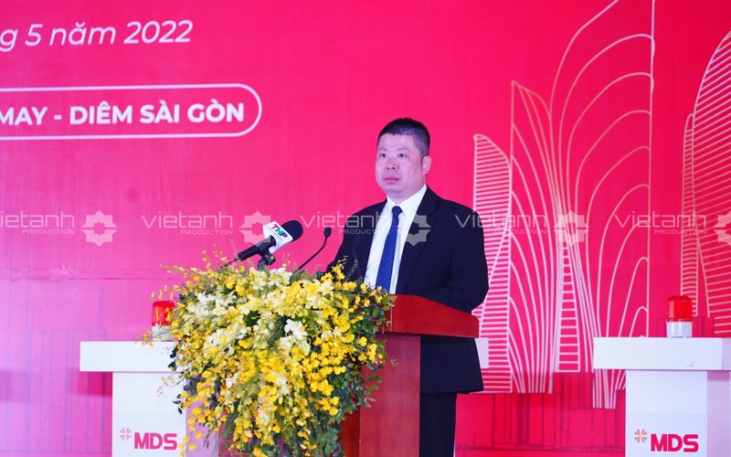 Diễn giả phát biểu tại Lễ động thổ tổ hợp trung tâm thương mại Chợ Sắt