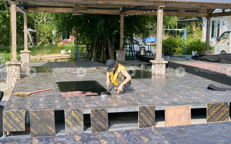 Hoàn thiện mặt sàn khán đài Show Du Ca Jimmii Nguyễn tại Hải Phòng