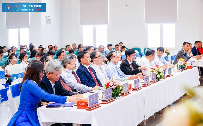 Khách mời tham dự Hội nghị khoa học HAKO 2024 tại Hải Phòng