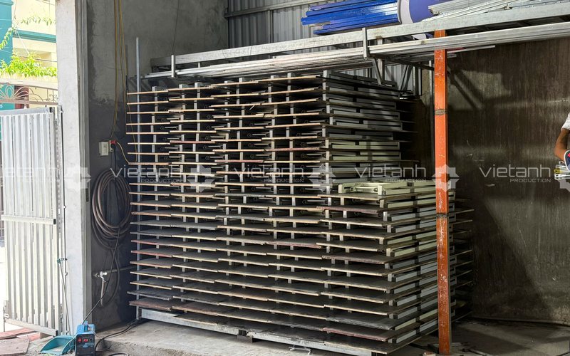 Kho bàn IBM số lượng lớn của Viet Anh Production tại Hải Phòng