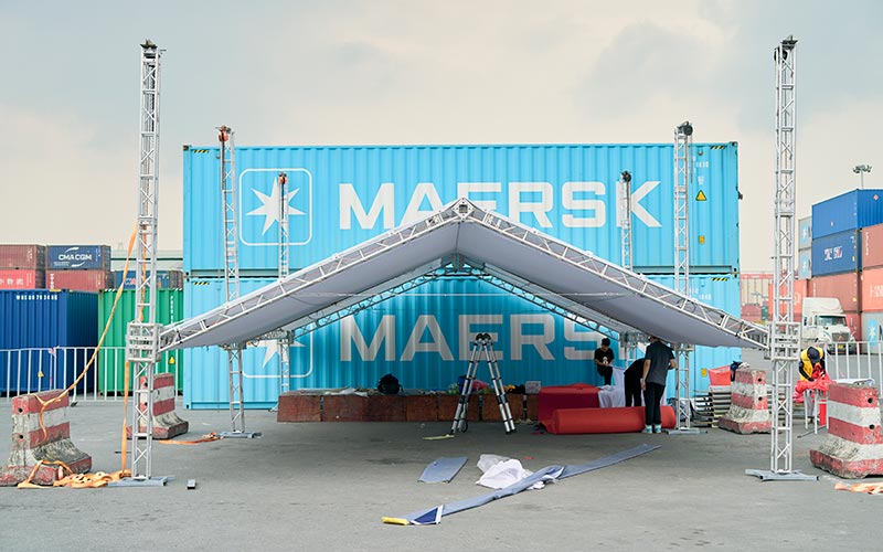 Lắp đặt khung truss nhà sự kiện cho lễ đón lô hàng thịt đầu tiên từ Nhà máy Kostelecké Uzeniny về Cảng Tân Vũ Hải Phòng