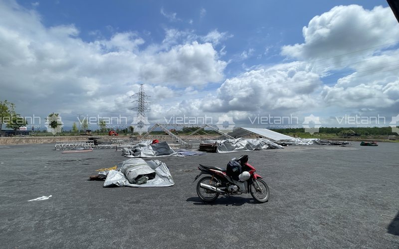 Tập kết và lắp dựng khung truss tại khu vực Lễ khởi công cầu Bến Rừng