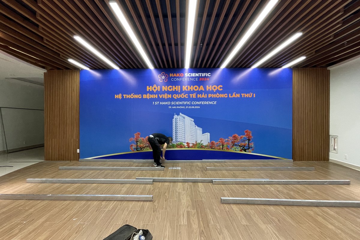 Thi công khung và backdrop hội nghị khoa học tại Hải Phòng