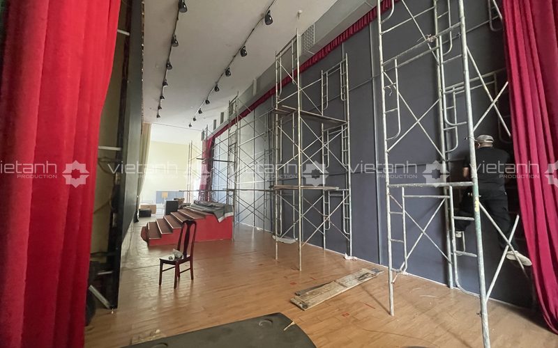 Nhân sự Viet Anh Production thi công và vận hành kỹ thuật Đại hội đại biểu Đảng bộ Đặc khu Cát Hải (ảnh 1/5)