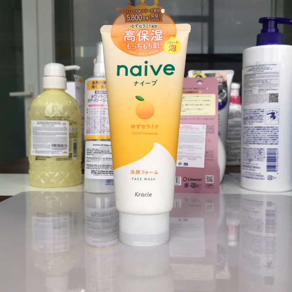 Sữa rửa mặt Kracie Naive hương cam quýt dưỡng sáng da 130g