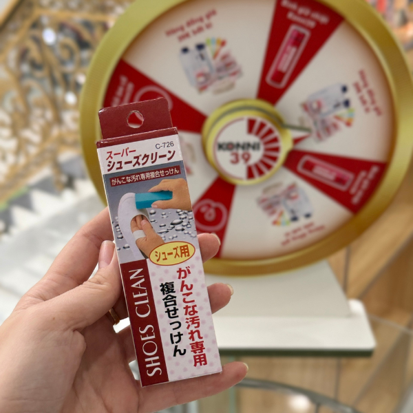 Xà phòng Sanada tẩy vết bẩn giày 100g