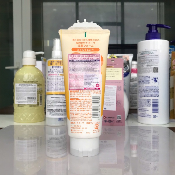 Sữa rửa mặt Kracie Naive hương cam quýt dưỡng sáng da 130g