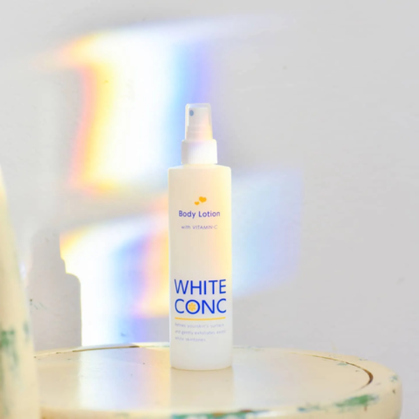 Xịt dưỡng thể White Conc trắng da 245ml