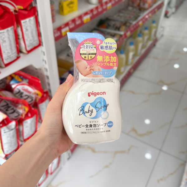 Sữa tắm gội cho bé Pigeon Baby Soap tạo bọt 500ml - mềm dịu (màu xanh)