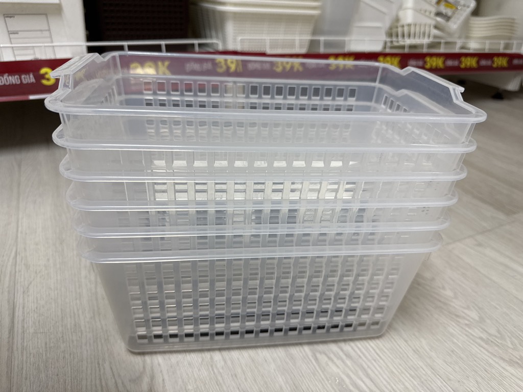 Rổ nhựa nhà bếp Inomata có tay cầm