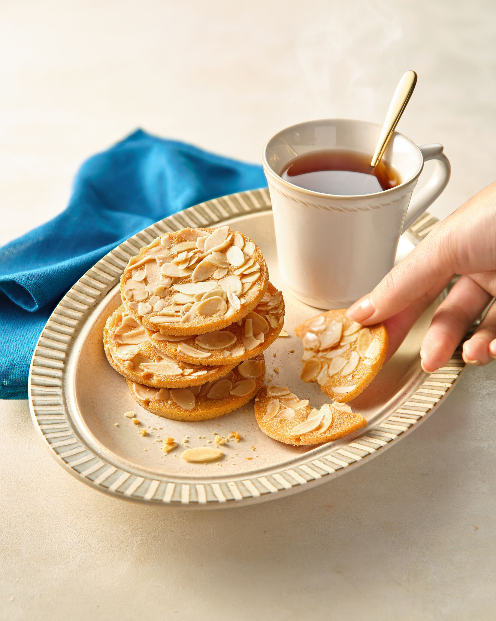 BECOME SUN GUZTO’S PARTNER