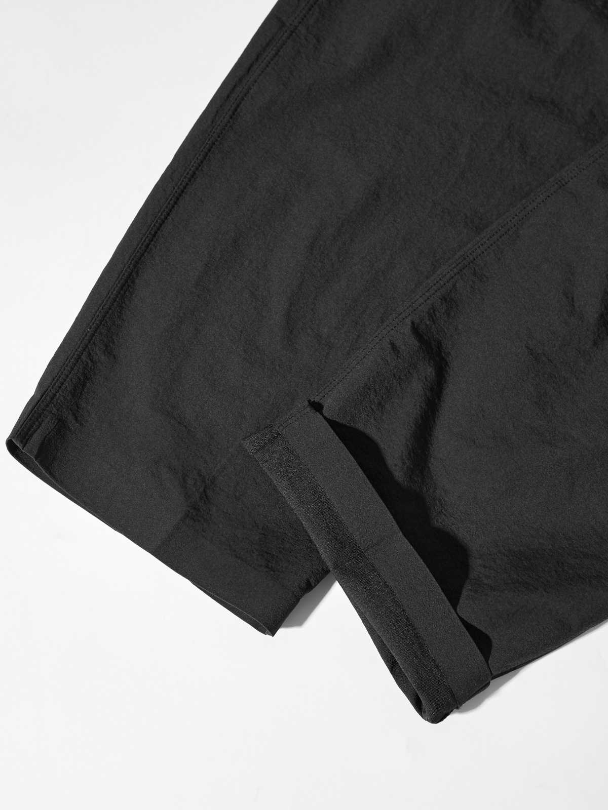 Quần Gió Dài Nam Thể Thao Năng Động