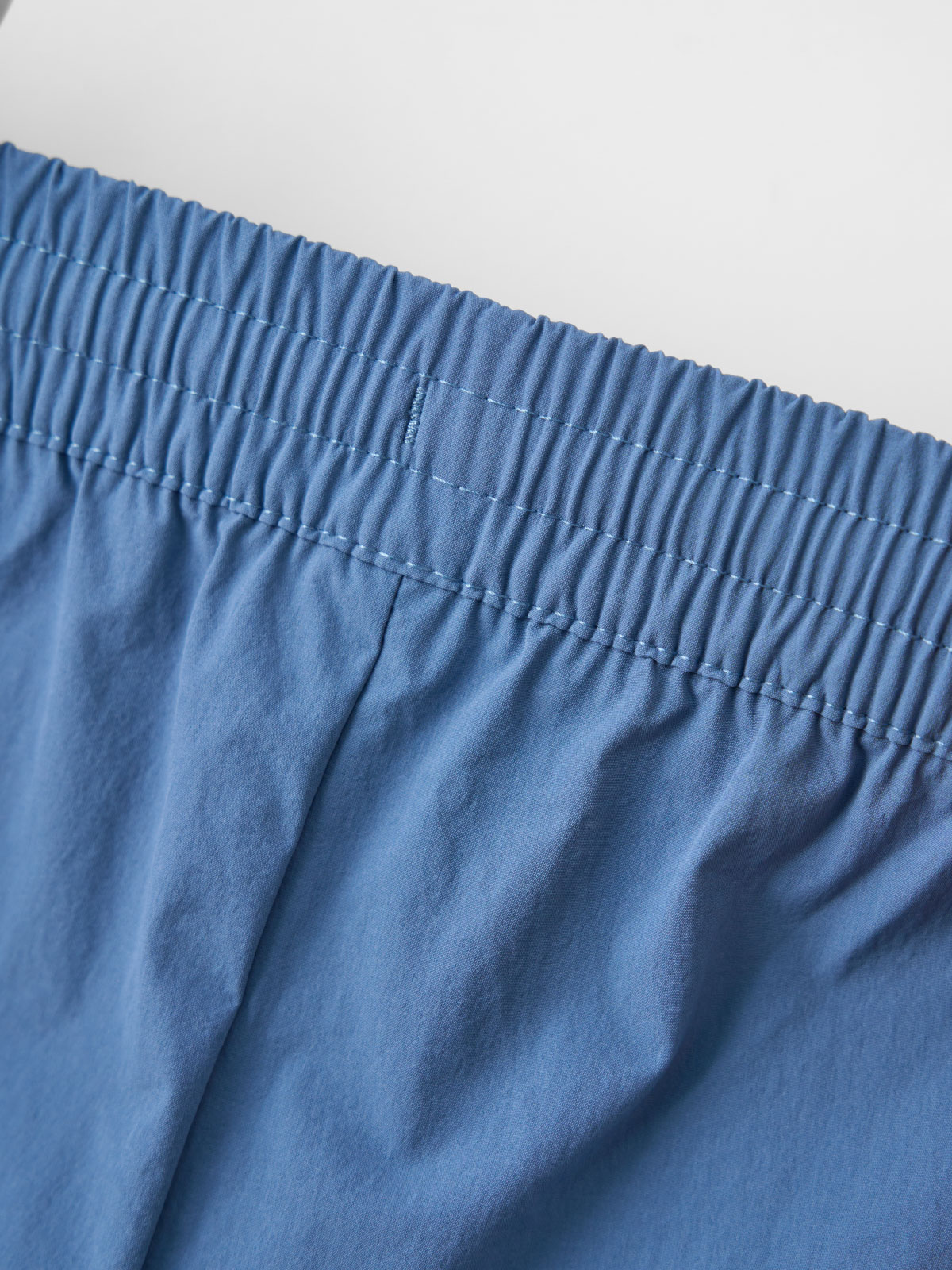 Quần Shorts Gió Seamless Laser