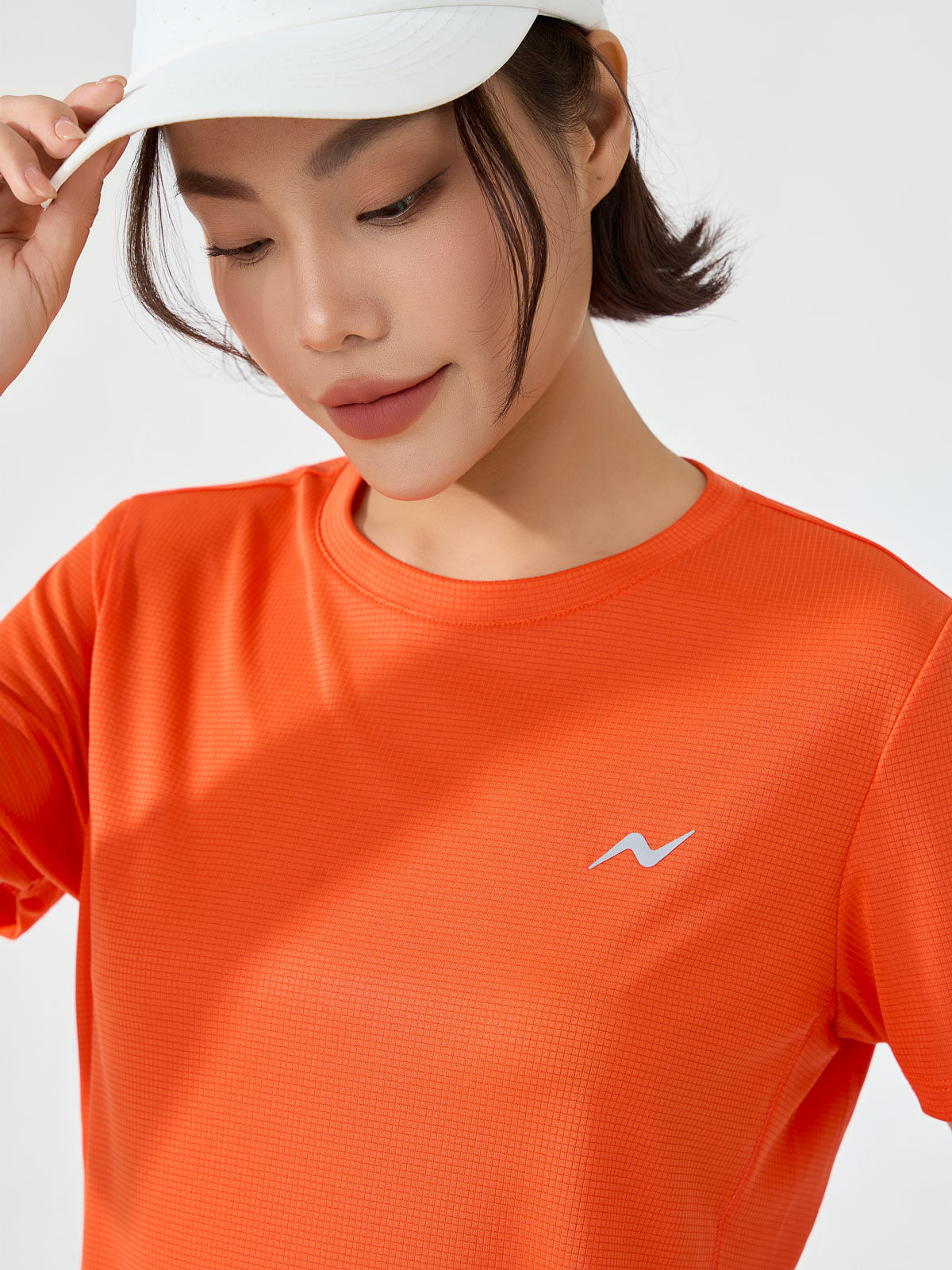 Áo thun thể thao nữ siêu nhẹ dáng suông