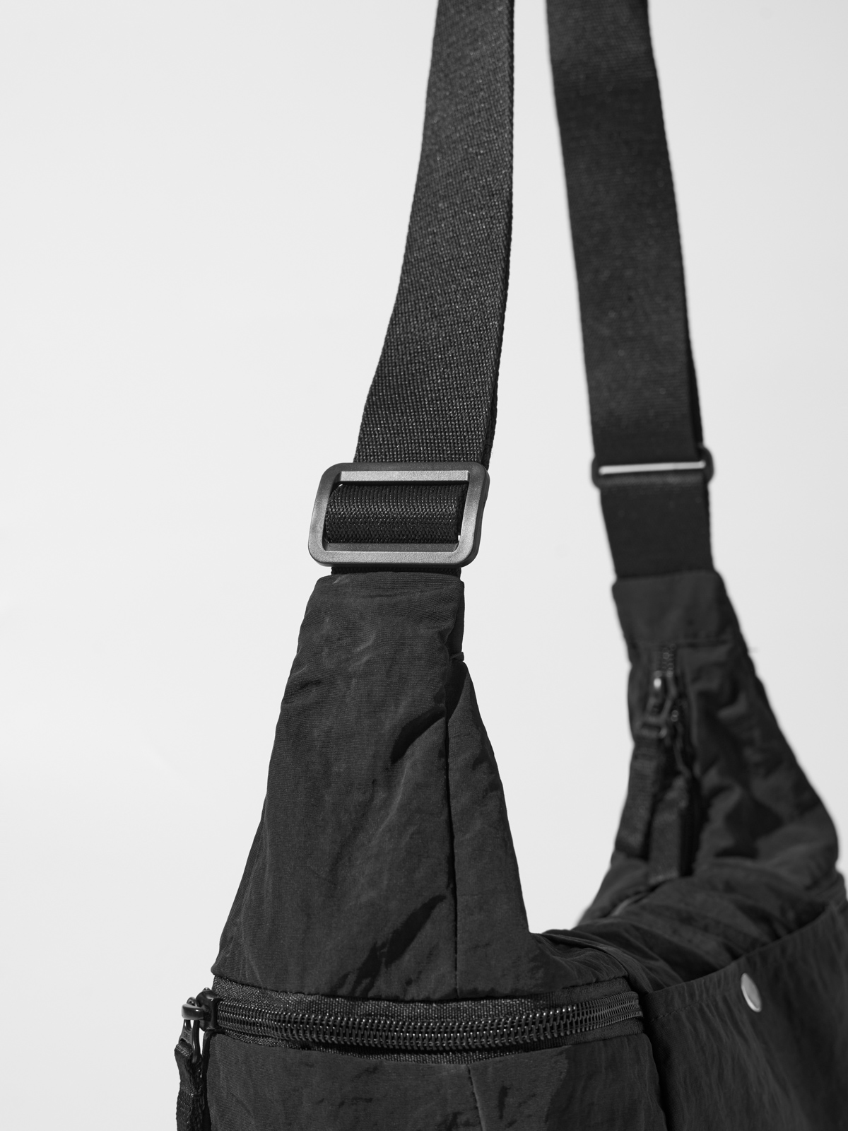 Túi Đeo Thể Thao Chéo Siêu Nhẹ NEVO