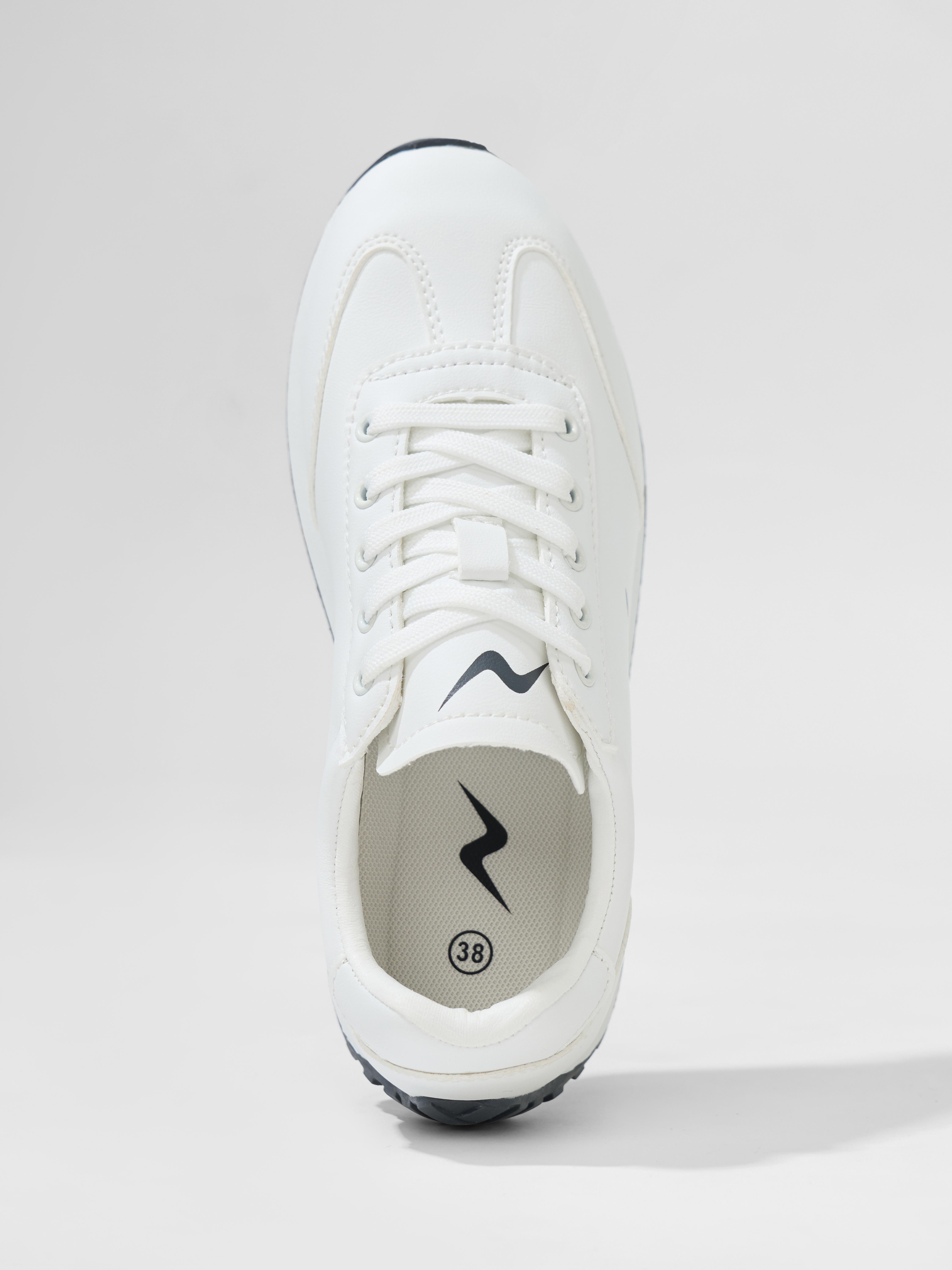 Giày Sneaker Nữ Daily Move – Năng động mỗi ngày