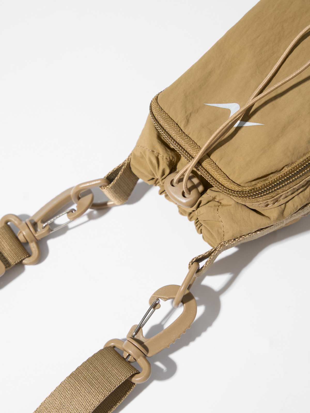 Túi Thể Thao Đen Chéo Đa Năng