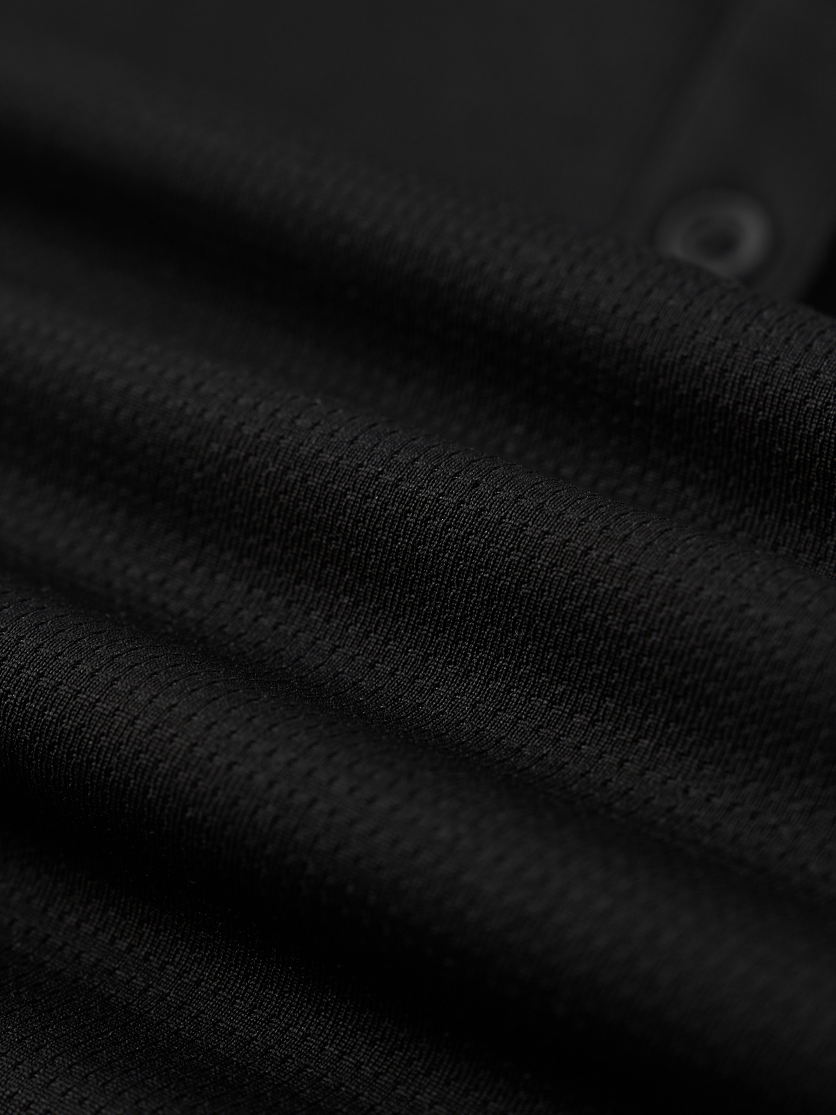 Áo Polo Xẻ Gấu Thoáng Khí