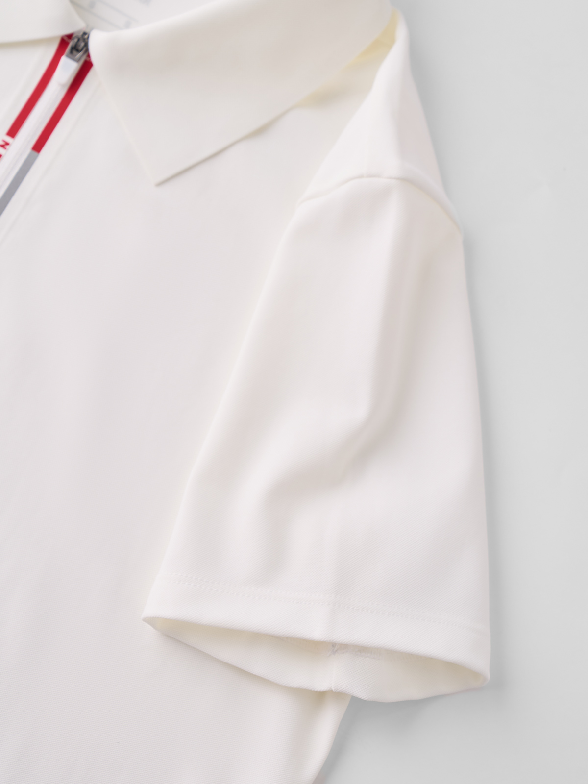 Áo Polo Dáng Suông Trụ Khoá Ép Seam