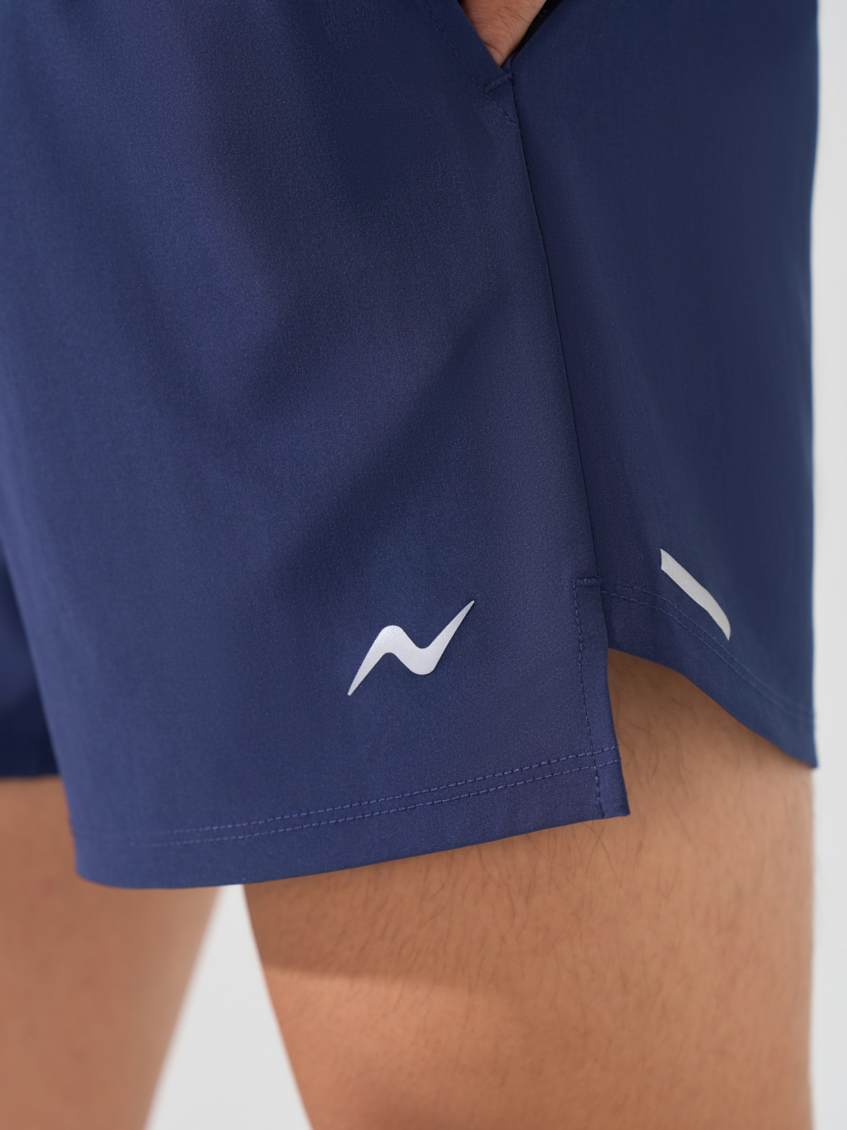 Quần Shorts XtraMove 5inch Túi Sau