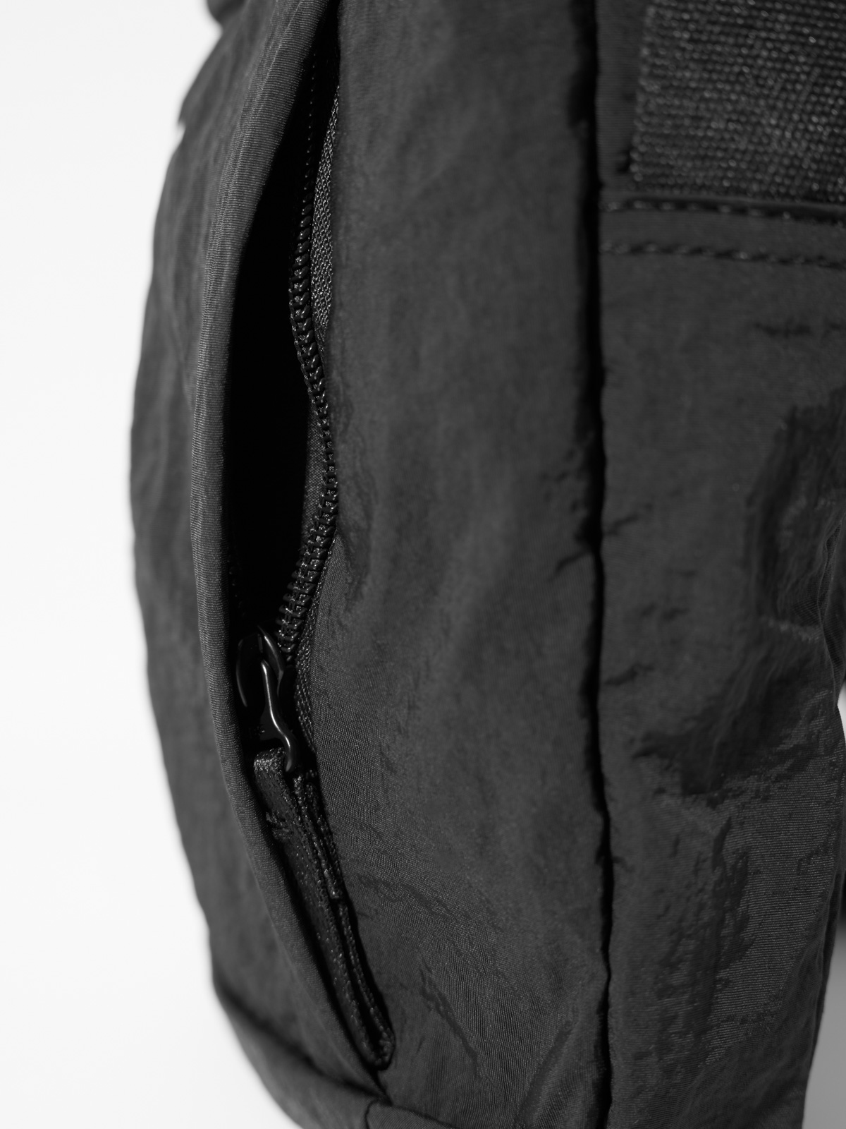 Túi Đeo Chéo NEVO Thể Thao Gọn Nhẹ