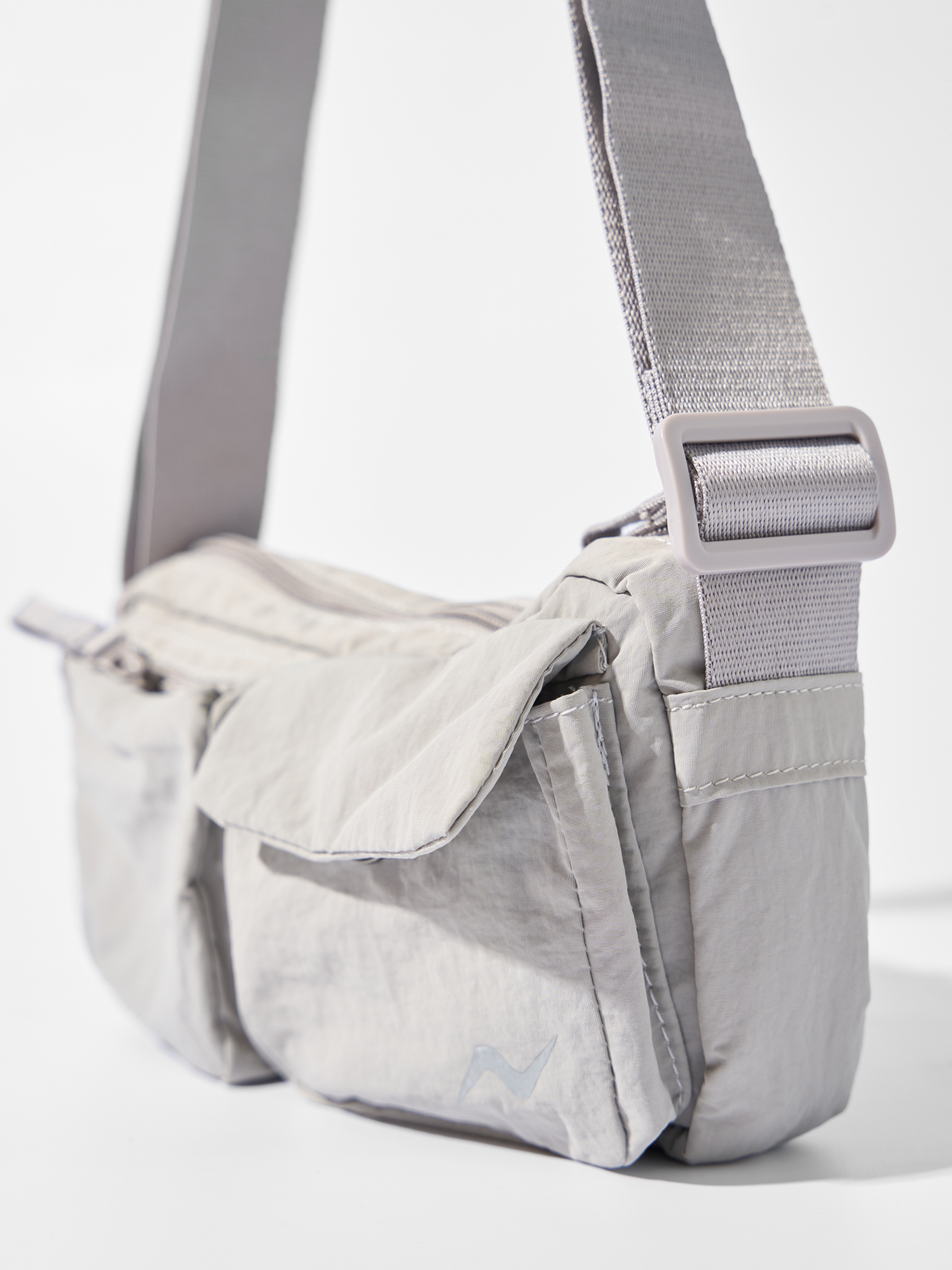 Túi Đeo Chéo Thể Thao Ngăn Hộp Tiện Dụng