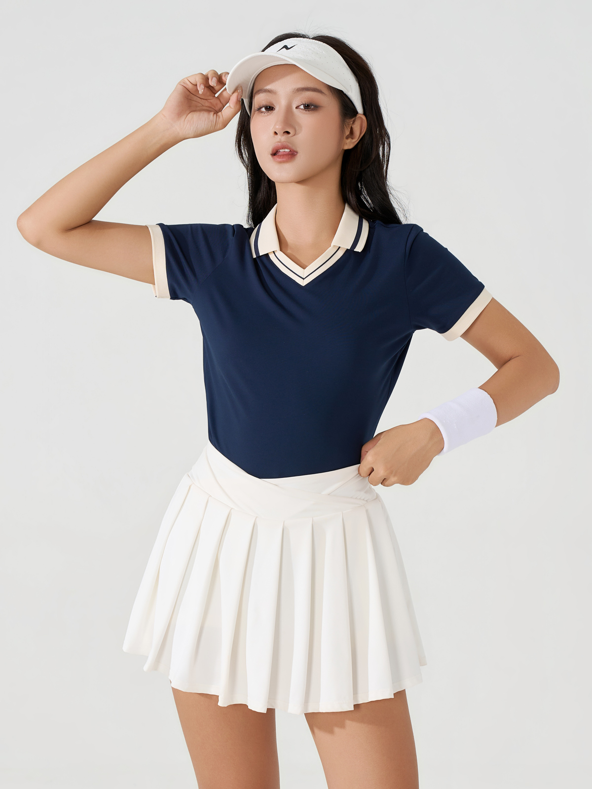 Áo Polo Cổ V Phối Màu