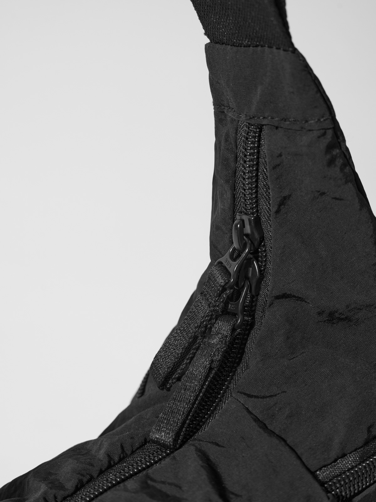 Túi Đeo Thể Thao Chéo Siêu Nhẹ NEVO